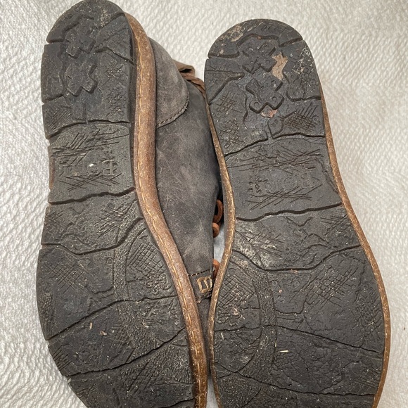 Born Dark Gray Lace Up Casual Ankle Boots Womens size 9.5 - F32517 - Picture 4 of 7